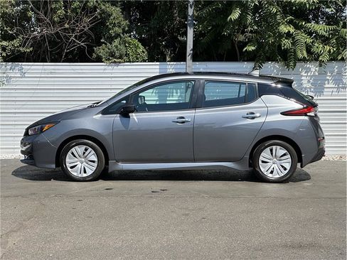 Used 2025 Nissan Leaf S FWD image 13