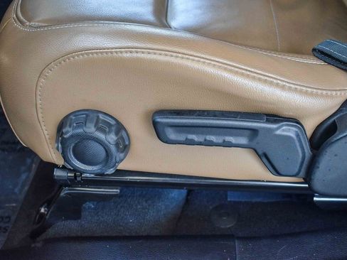 Used 2022 Jeep Wrangler Unlimited Sahara w/ Safety Group image 19