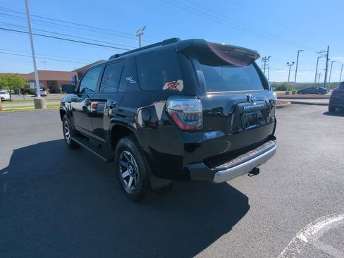 Used 2021 Toyota 4Runner TRD Off-Road Premium w/ Moonroof Package AWD/4WD image 6