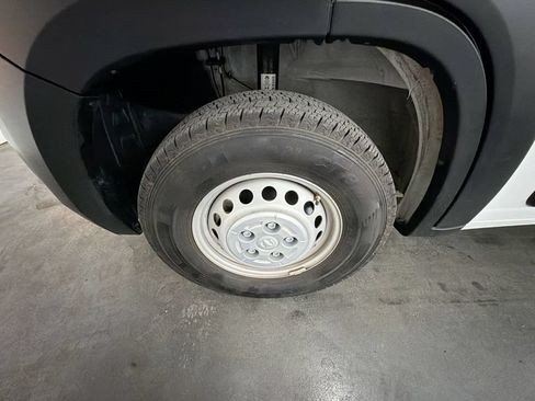 Used 2024 RAM ProMaster 2500 FWD image 29