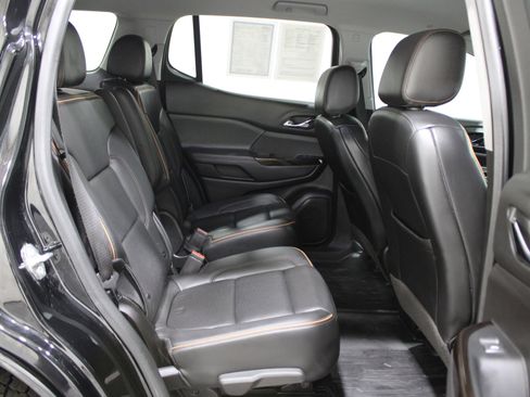 Used 2023 GMC Acadia AT4 w/ Technology Package image 34