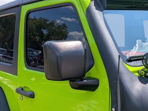 Used 2021 Jeep Wrangler Rubicon AWD/4WD image 10