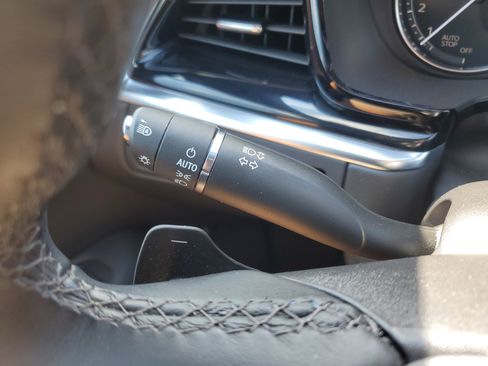 Certified 2025 Cadillac XT6 Premium Luxury image 20