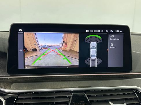 Used 2022 BMW 530i w/ Executive Package image 24