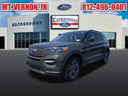 Used 2023 Ford Explorer XLT w/ Equipment Group 202A AWD/4WD image 2