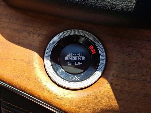 Used 2025 Jeep Grand Cherokee L Summit AWD/4WD image 31