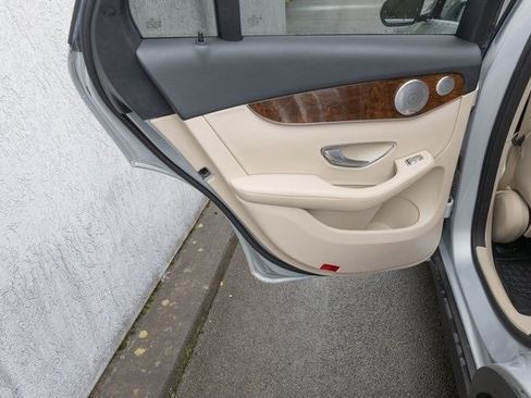 Used 2019 Mercedes-Benz GLC 300 4MATIC Coupe image 16