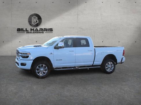 Used 2025 RAM 2500 Laramie w/ Sport Appearance Package AWD/4WD image 4