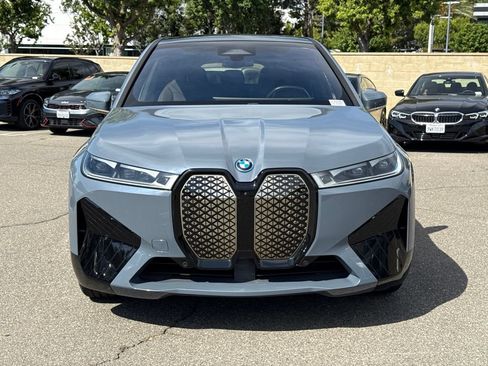 Used 2023 BMW iX M60 AWD/4WD image 4