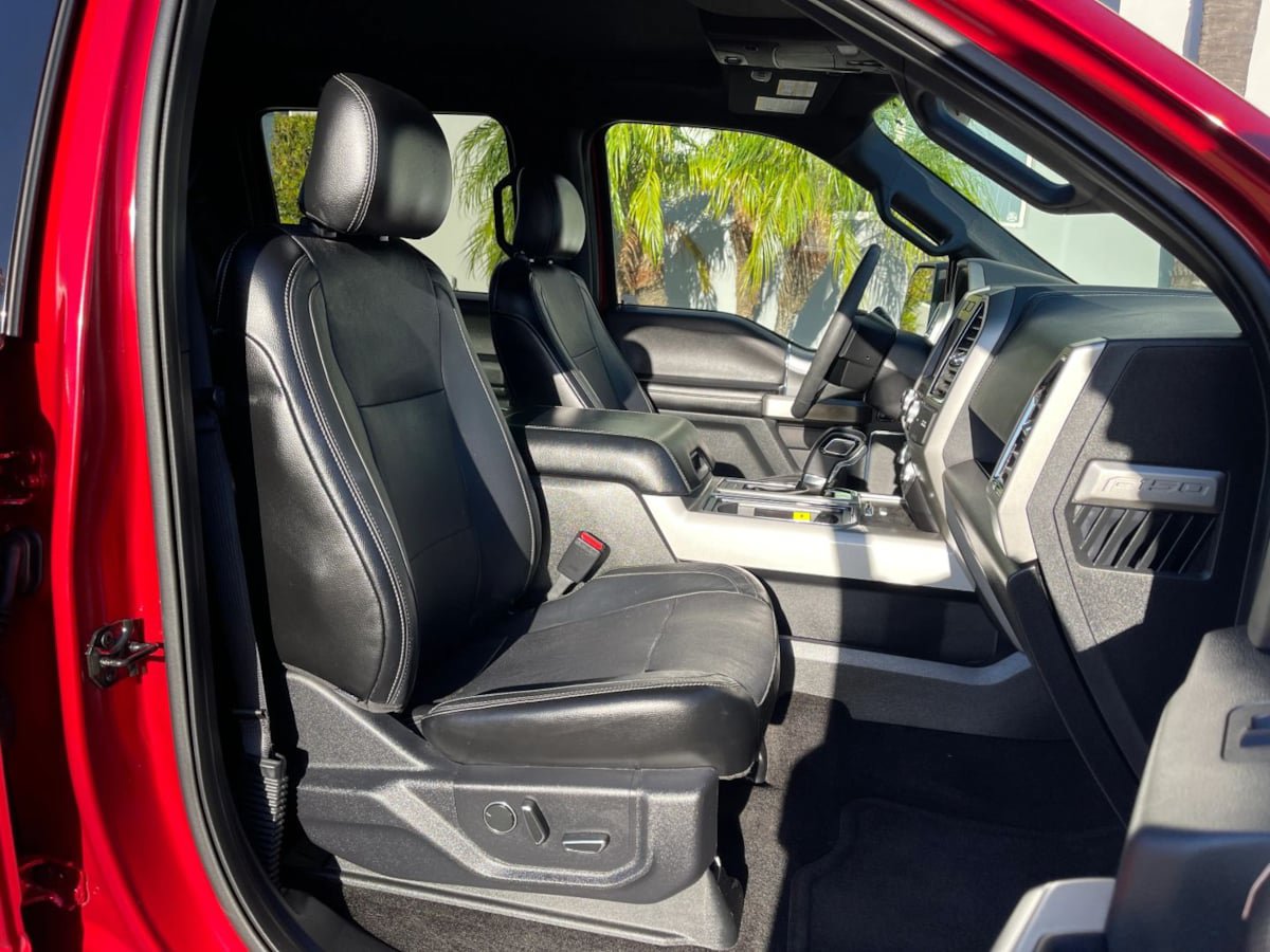 Used 2015 Ford F150 Lariat w/ Equipment Group 502A Luxury AWD/4WD image 24