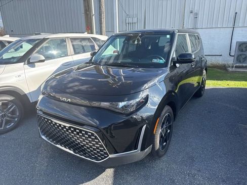 Used 2023 Kia Soul EX image 1
