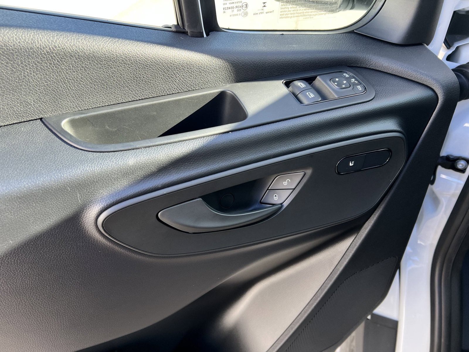 Used 2025 Mercedes-Benz Sprinter 2500 image 19
