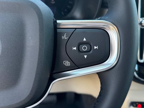 New 2026 Volvo XC40 B5 Ultra w/ Climate Package image 27