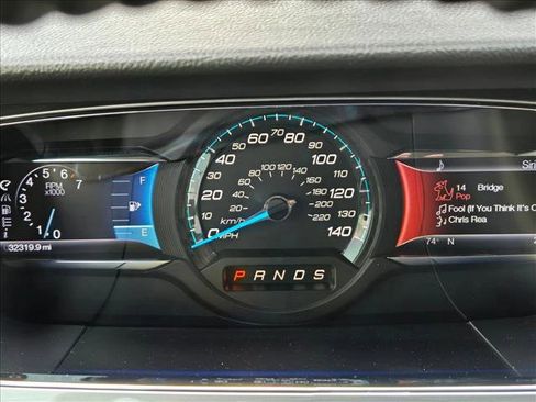 Used 2013 Ford Taurus SEL FWD image 11