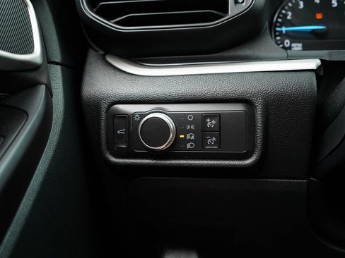 Used 2020 Ford Explorer XLT RWD image 31