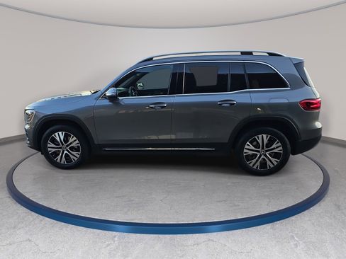 New 2026 Mercedes-Benz GLB 250 image 8