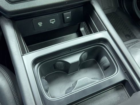 Used 2023 Land Rover Defender 110 V8 image 33