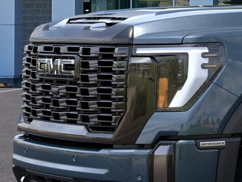 New 2026 GMC Sierra 2500 Denali Ultimate w/ Max Trailering Package AWD/4WD image 13