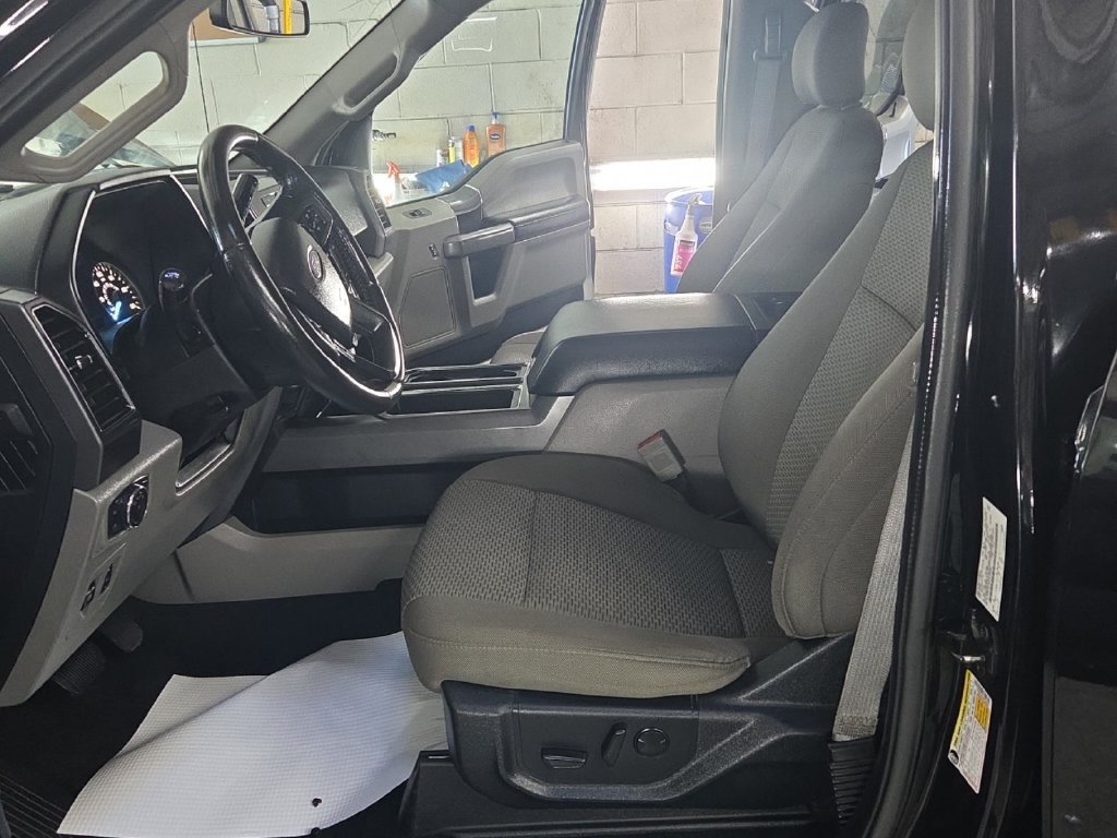Used 2019 Ford F150 XLT w/ Equipment Group 302A Luxury AWD/4WD image 5