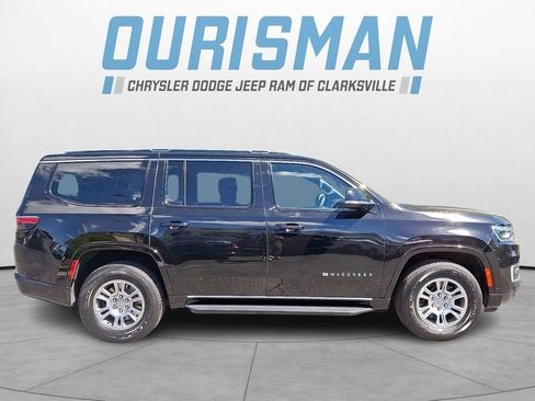 Used 2024 Jeep Wagoneer 4WD image 7