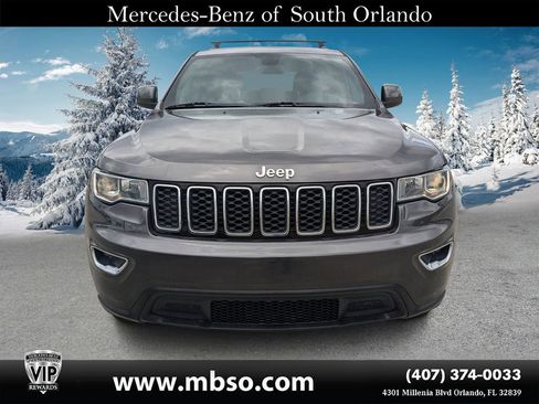 Used 2018 Jeep Grand Cherokee Laredo image 18