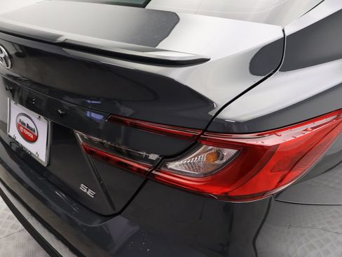 Certified 2025 Toyota Camry SE w/ Convenience Package FWD image 9