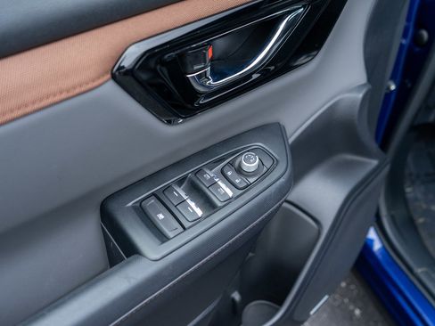 Used 2025 Subaru Forester Sport image 15