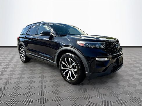 Used 2020 Ford Explorer ST image 4