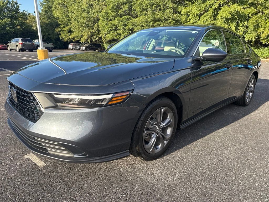 Used 2024 Honda Accord EX image 7