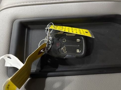 Used 2021 GMC Sierra 2500 SLT w/ SLT Preferred Package image 33