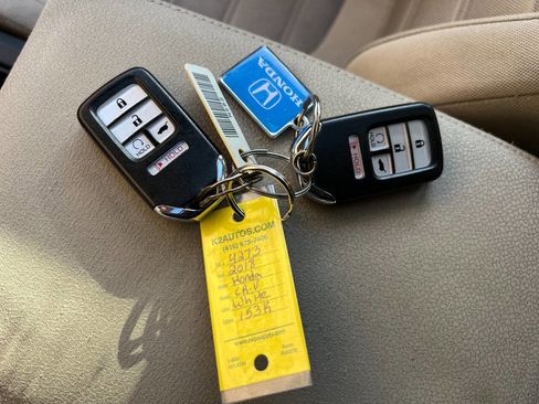 Used 2018 Honda CR-V EX image 12