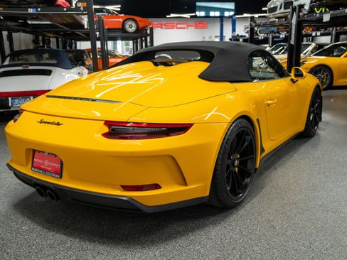 Used 2019 Porsche 911 Speedster RWD image 52
