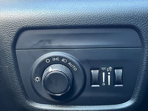 New 2025 Jeep Grand Cherokee Laredo image 12