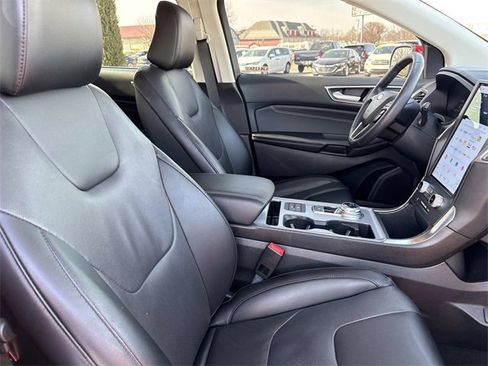 Used 2022 Ford Edge Titanium w/ Equipment Group 301A image 19