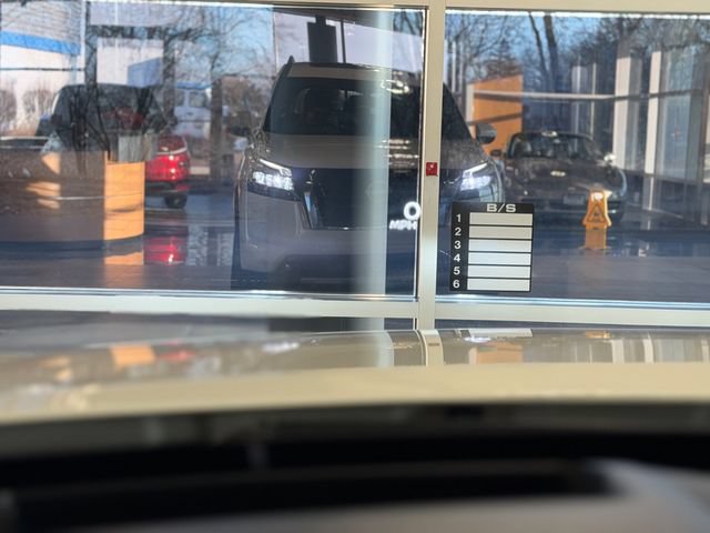 Used 2022 Nissan Pathfinder SL AWD/4WD image 43