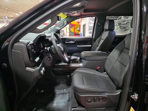 Used 2024 GMC Sierra 1500 SLT w/ SLT Premium Plus Package image 15
