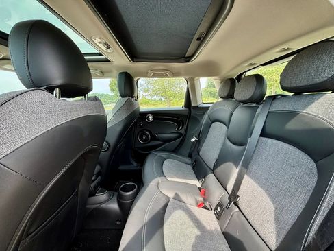 Used 2016 MINI Cooper S FWD image 16