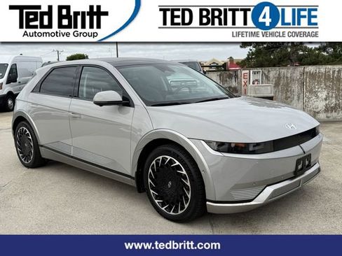 Used 2023 Hyundai Ioniq 5 Limited AWD/4WD image 1