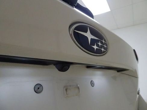 Used 2020 Subaru Outback Premium image 11