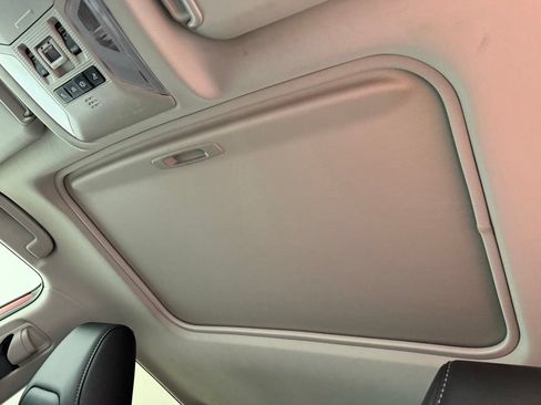 Used 2019 Toyota RAV4 Limited w/ Cold Weather Package AWD/4WD image 19