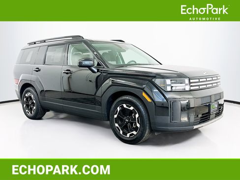 Used 2025 Hyundai Santa Fe SEL image 1