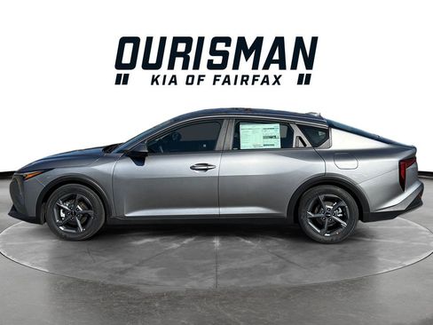 New 2026 Kia K4 LXS image 3