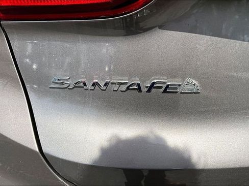 Used 2019 Hyundai Santa Fe SE AWD/4WD image 24