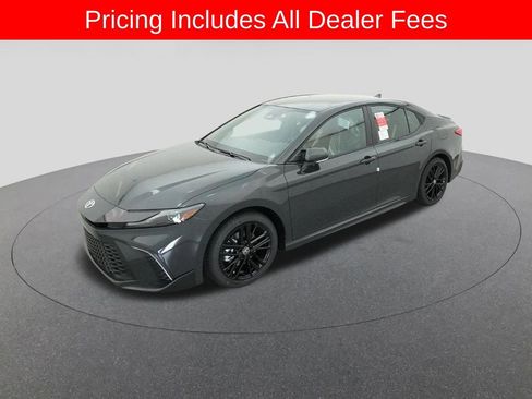 New 2026 Toyota Camry SE FWD image 1