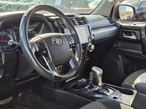 Used 2020 Toyota 4Runner TRD Off-Road image 21