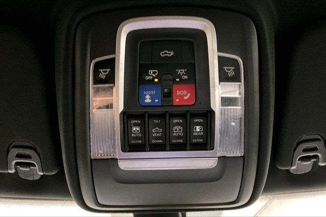 Used 2019 RAM 1500 Laramie AWD/4WD image 35