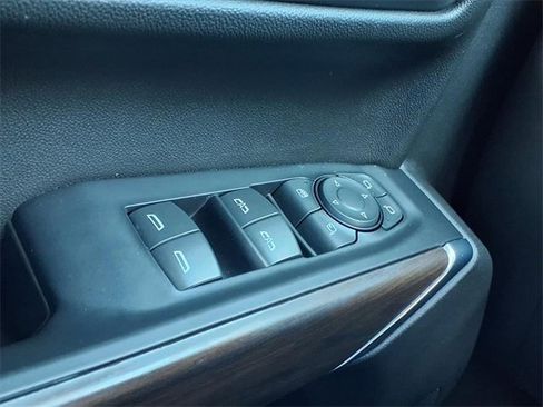 Used 2021 GMC Sierra 1500 SLT w/ SLT Premium Package image 21