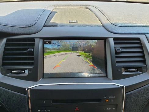 Used 2014 Lincoln MKS w/ Equipment Group 101A FWD image 23