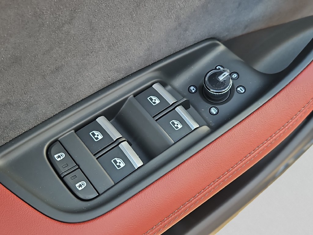 New 2027 Audi SQ8 Prestige AWD/4WD image 20