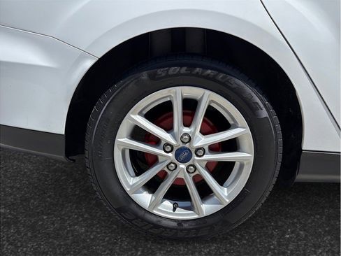 Used 2016 Ford Focus SE image 13